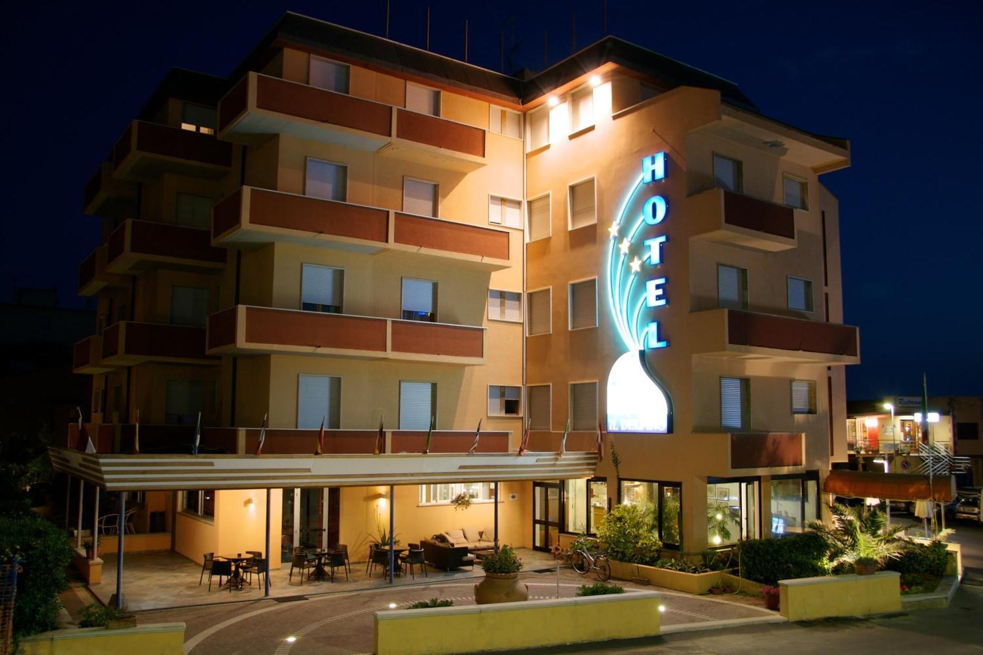 Hotel Il Delfino Сан Винченцо Екстериор снимка