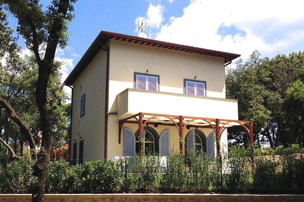Hotel Il Delfino Сан Винченцо Екстериор снимка